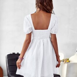 Krótka sukienka z bufkami White